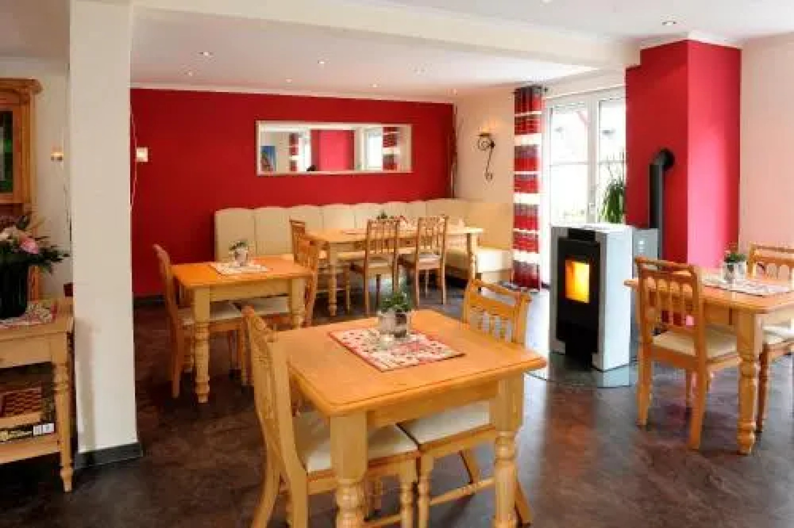 Wein- und Gästehaus M. Bai