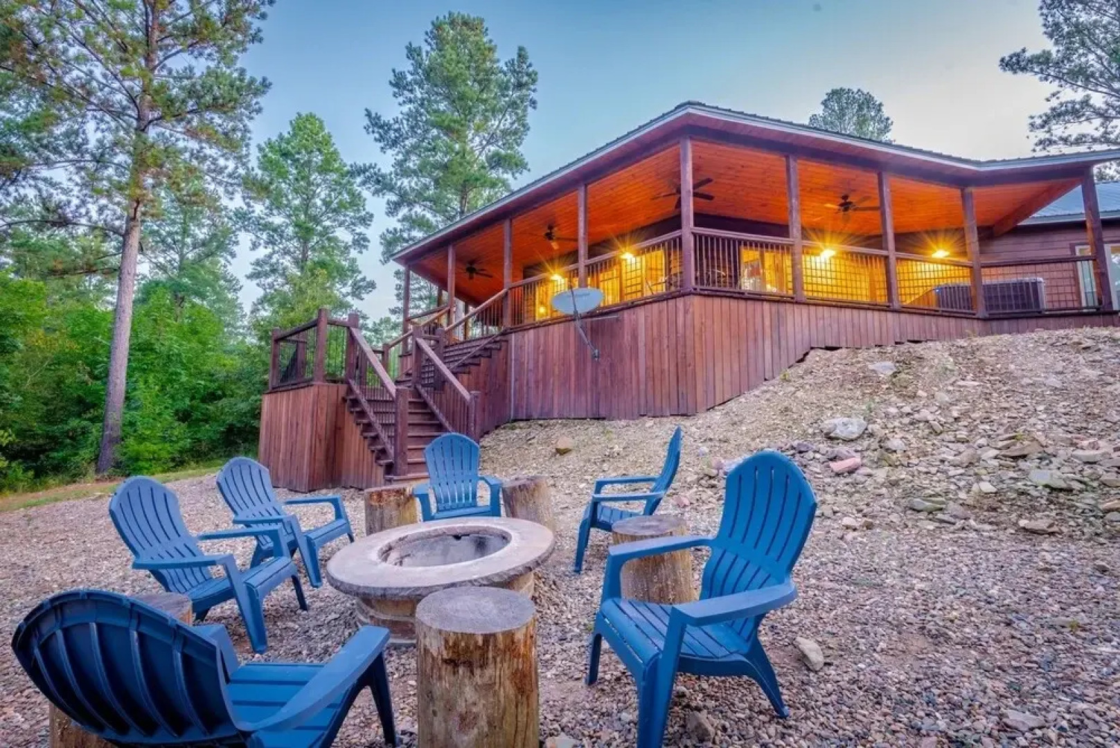 Stained Glass Hill includes Free WiFi, Parking Onsite, Private Hot Tub, and BBQ by RedAwning