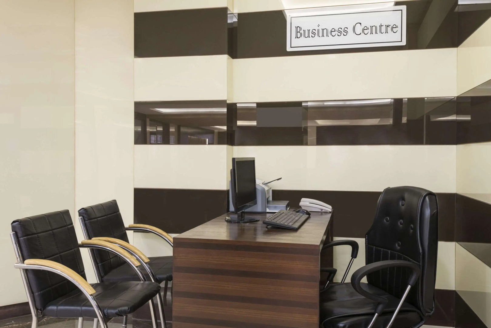 Days Hotel by Wyndham Jalandhar Jyoti Chowk