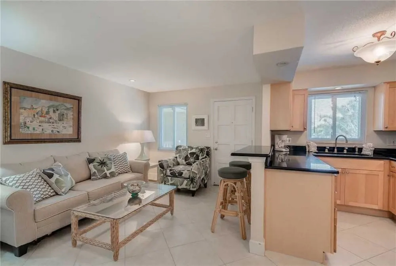 Waves 17 - One Bedroom Condo