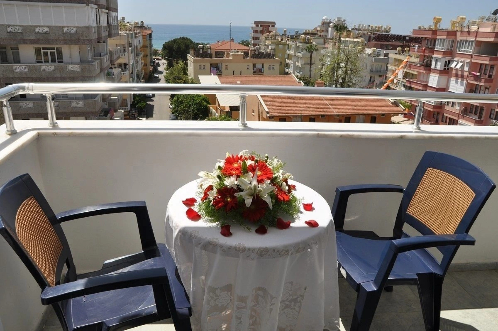 Kleopatra South Star Apart