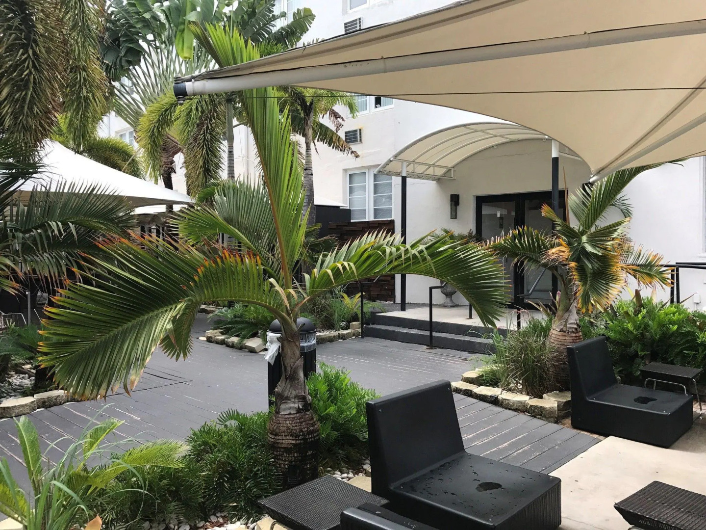 The Beach Plaza Hotel & South Beach Plaza Villas