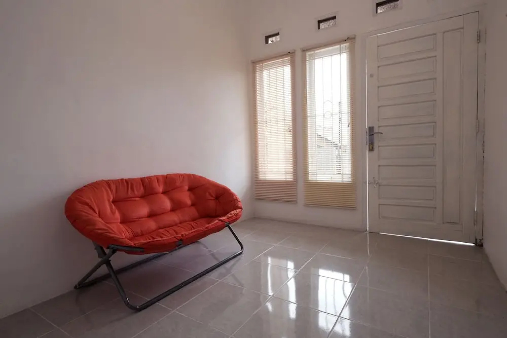 OYO 2551 Dewi Residence 2