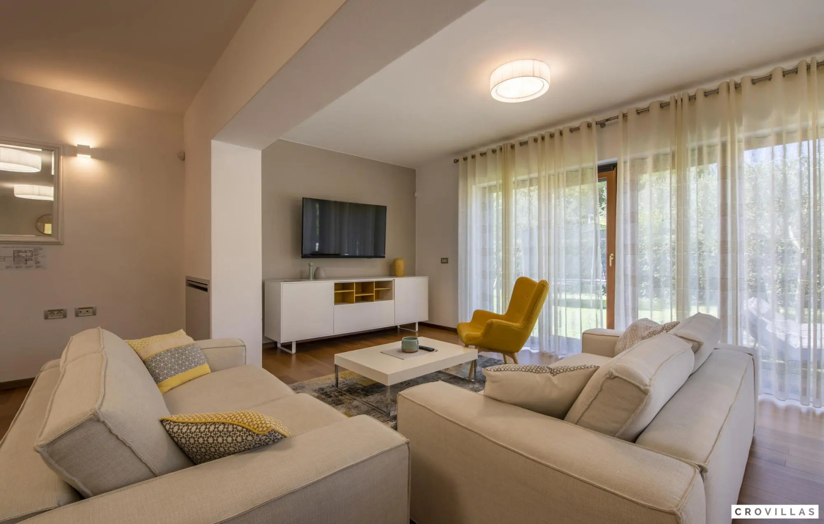 Happy in Fazana with 5 bedrooms and 1 bathrooms