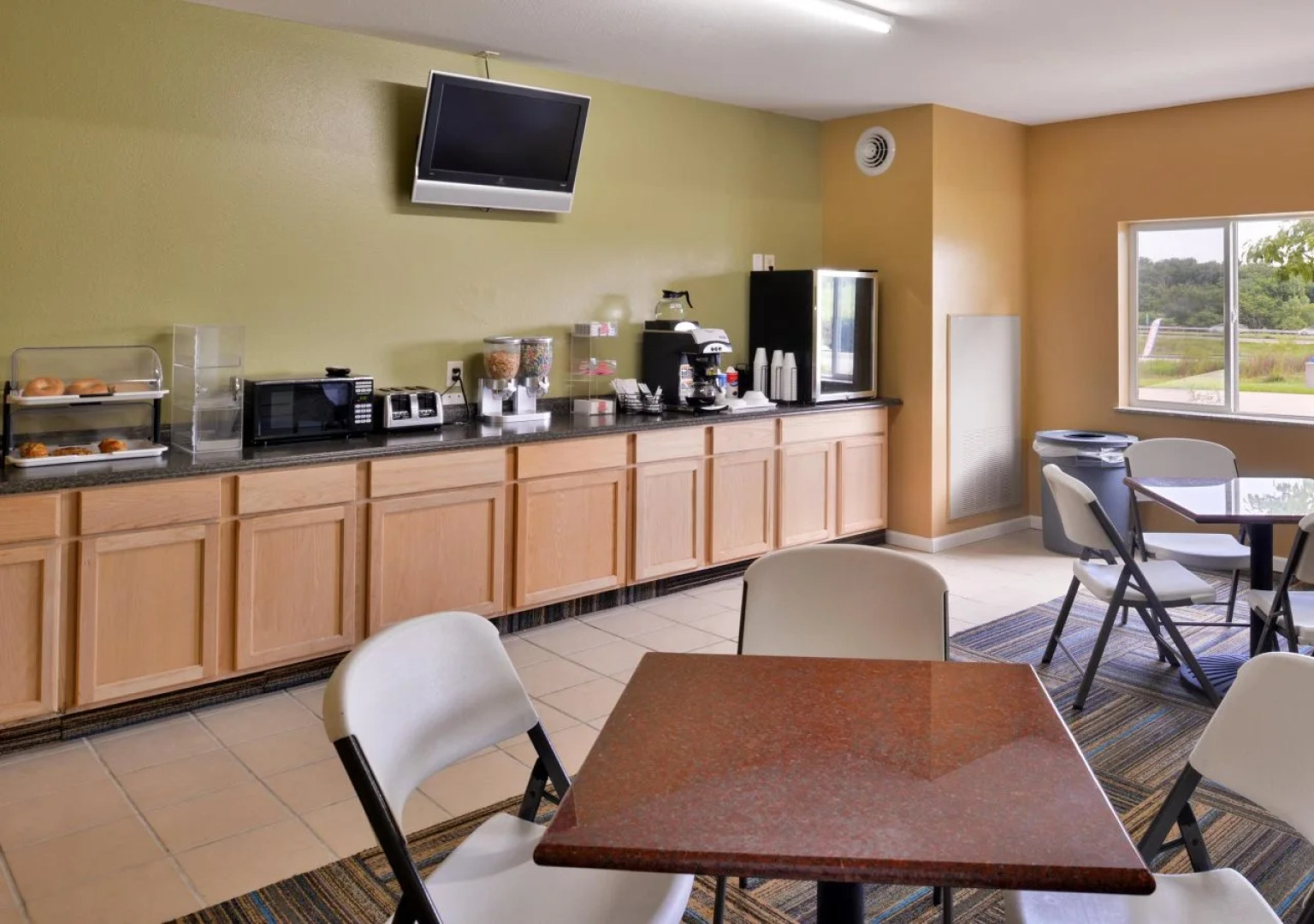 Baymont by Wyndham Kingdom City