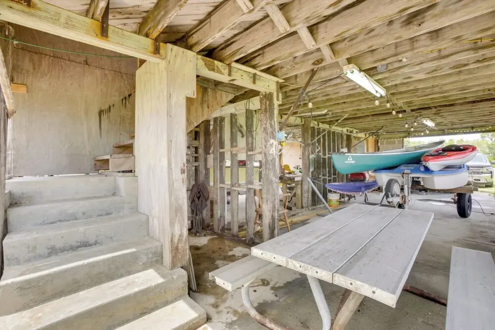 Walk to Bayou Lery: St Bernard Home w/ Kayaks!