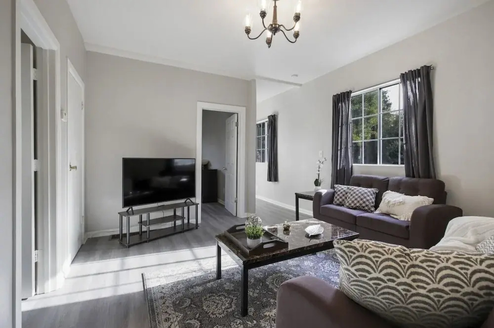 Cozy, Modern 3-bedroom in Oakland