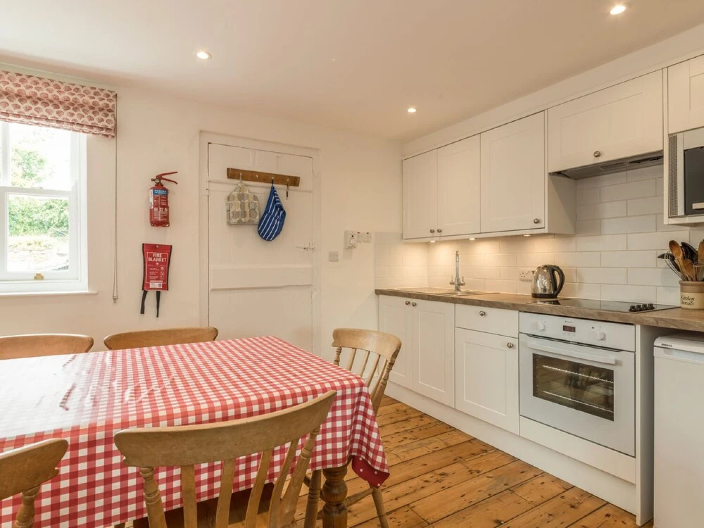 3B Coastguard Cottages