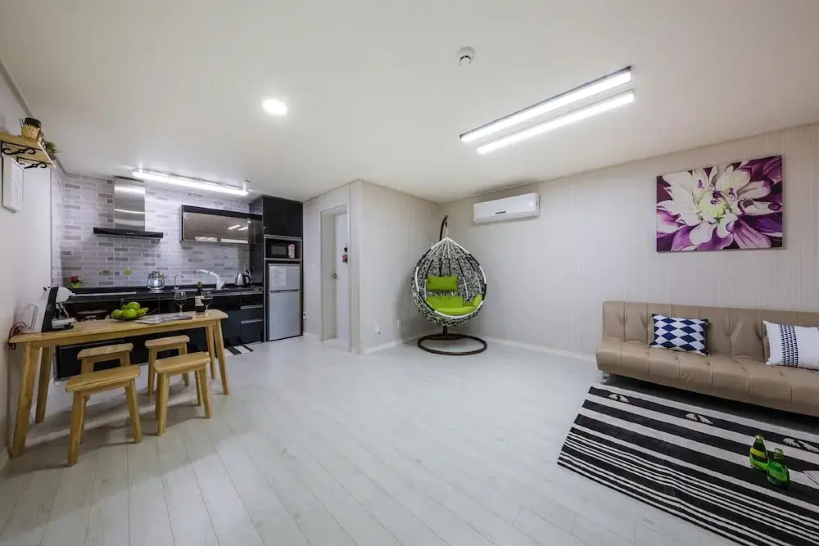 Tongyoung S468 Poolvilla