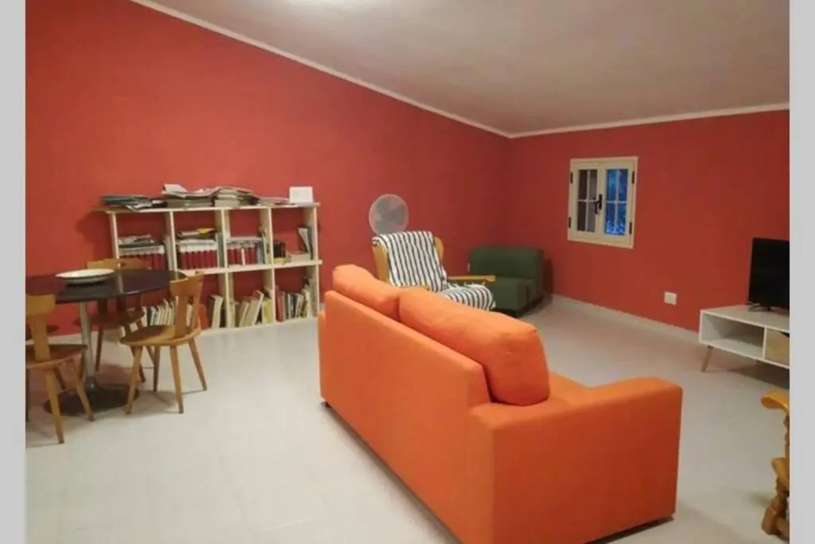 Relax house with swimming pool and a big garden