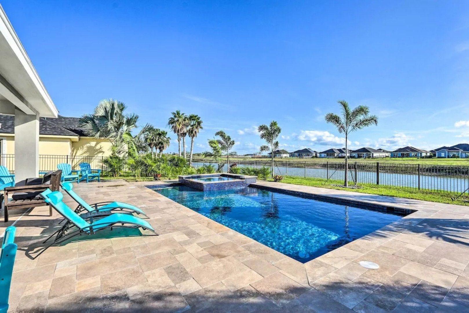 Stunning Laguna Vista Retreat w/ Pool & Grill