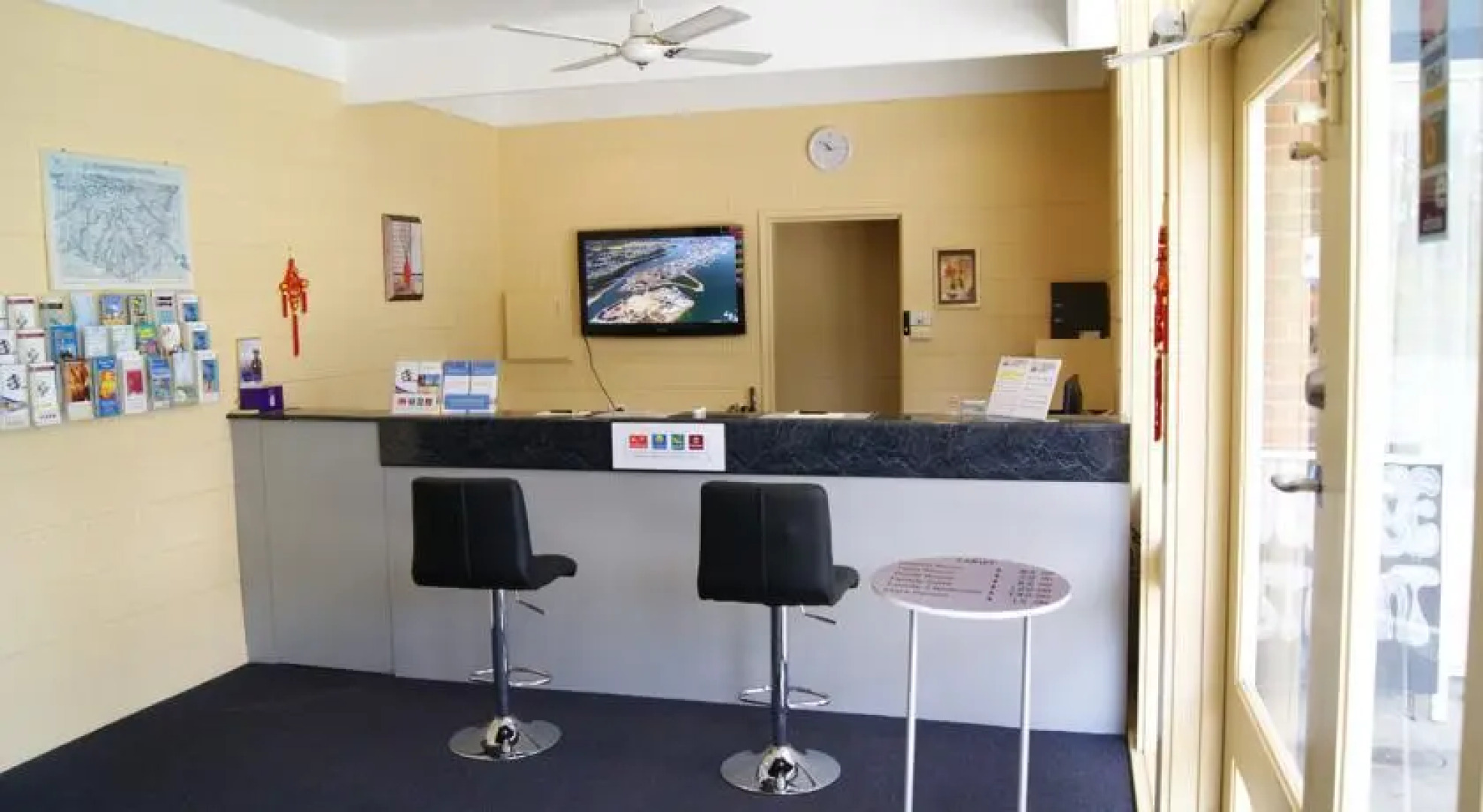 Econo Lodge Absolute Lakes Entrance Motel