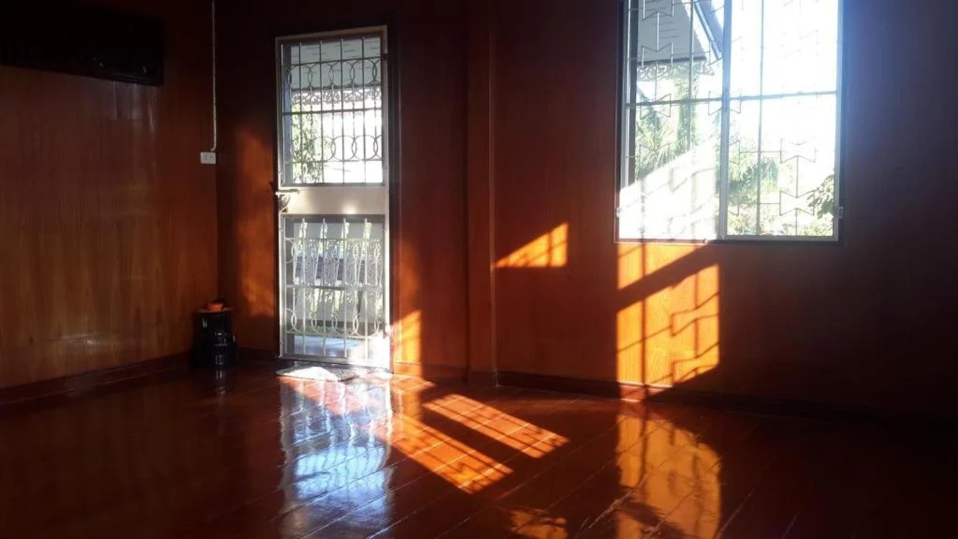 Maliwan Holiday Home