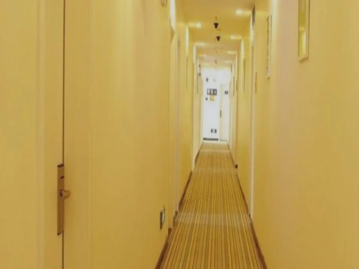 7 Days Inn Kaifeng Xici Square Baogongsi Branch