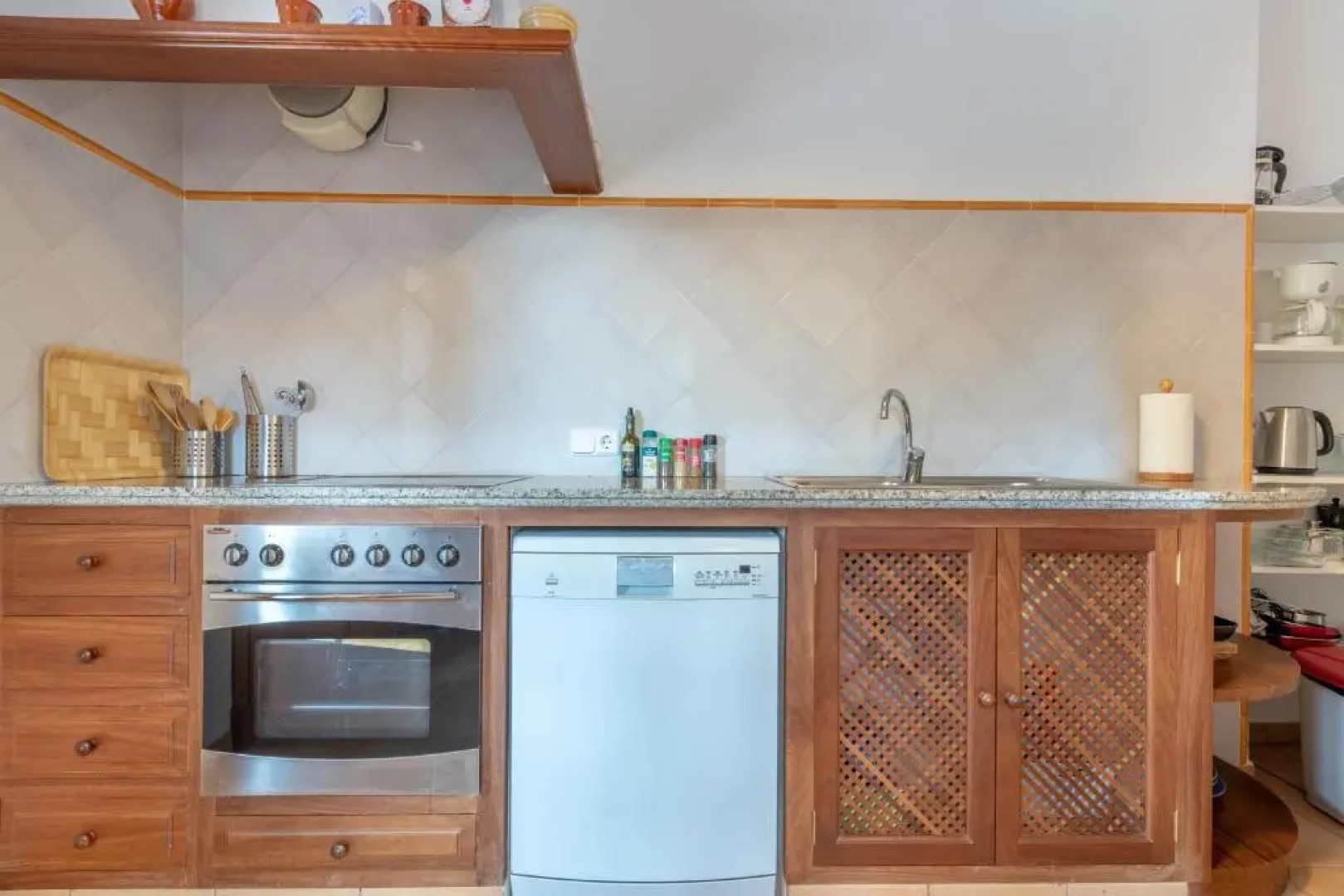 Deià semi-detached sunny country house, near GR221