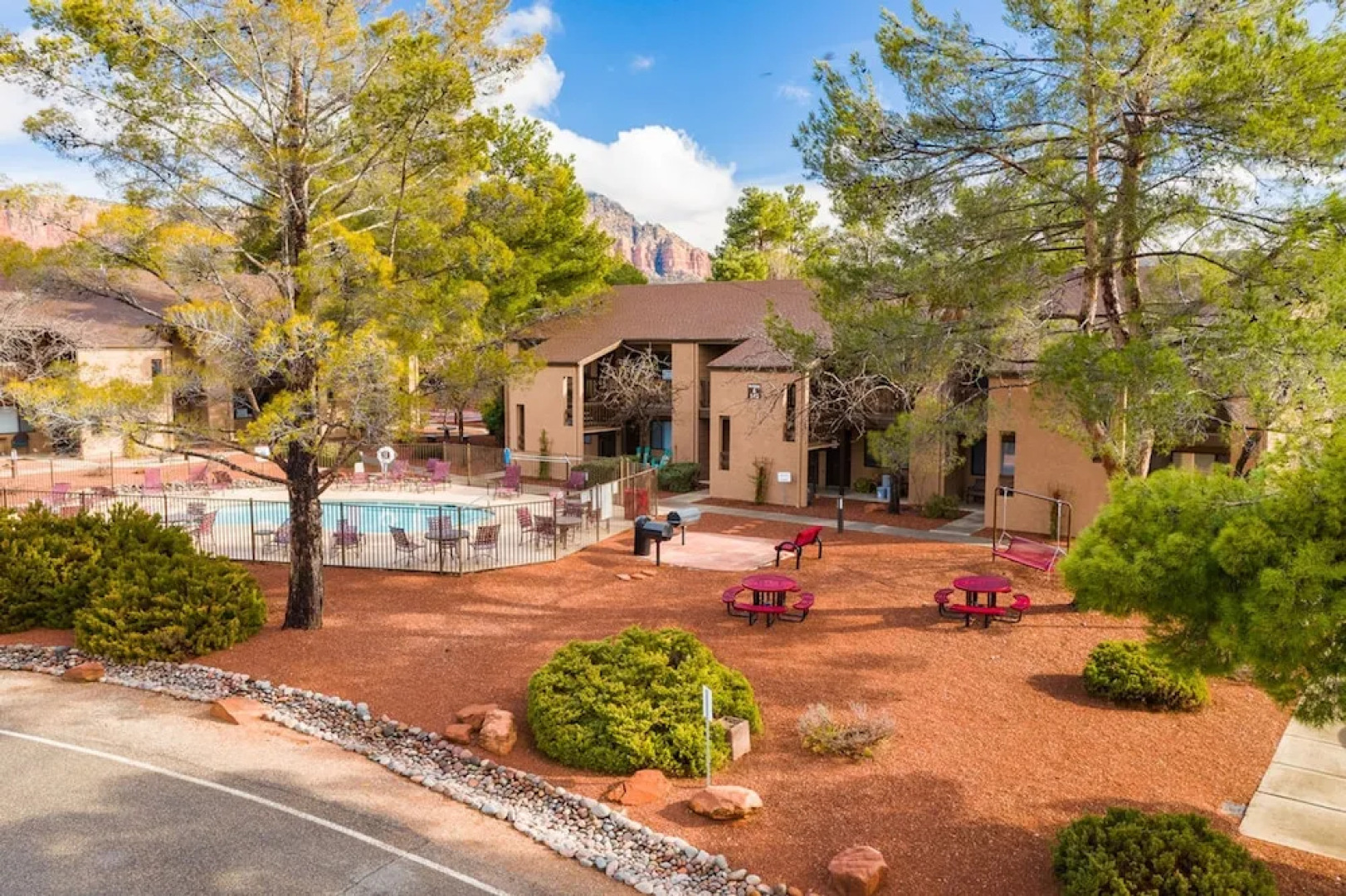 Red Rock Retreat 1BR by Casago