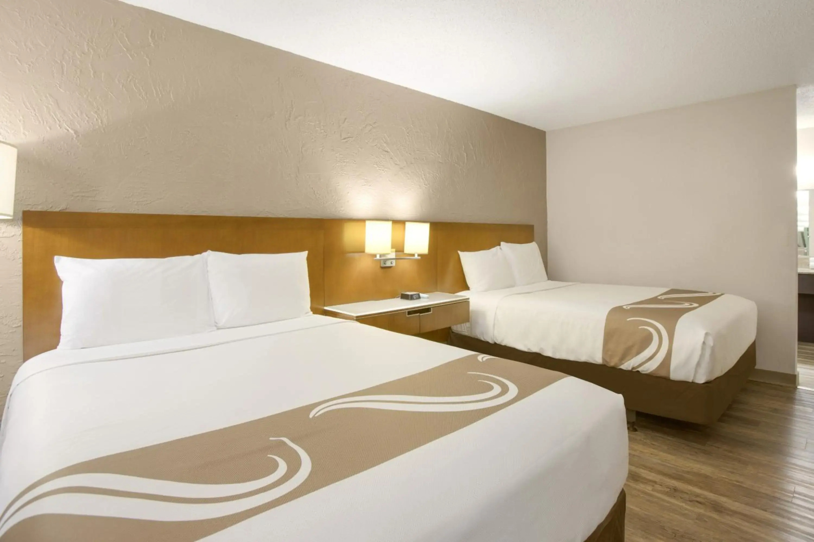 Rodeway Inn & Suites Grand Rapids Southeast