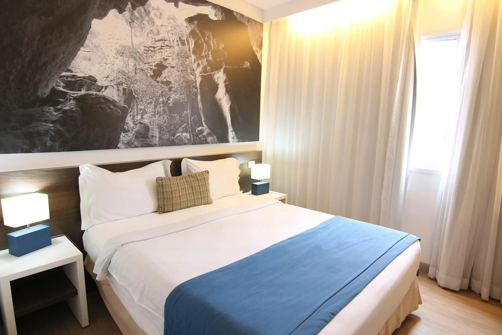 VOA Business Supreme Choice Confins