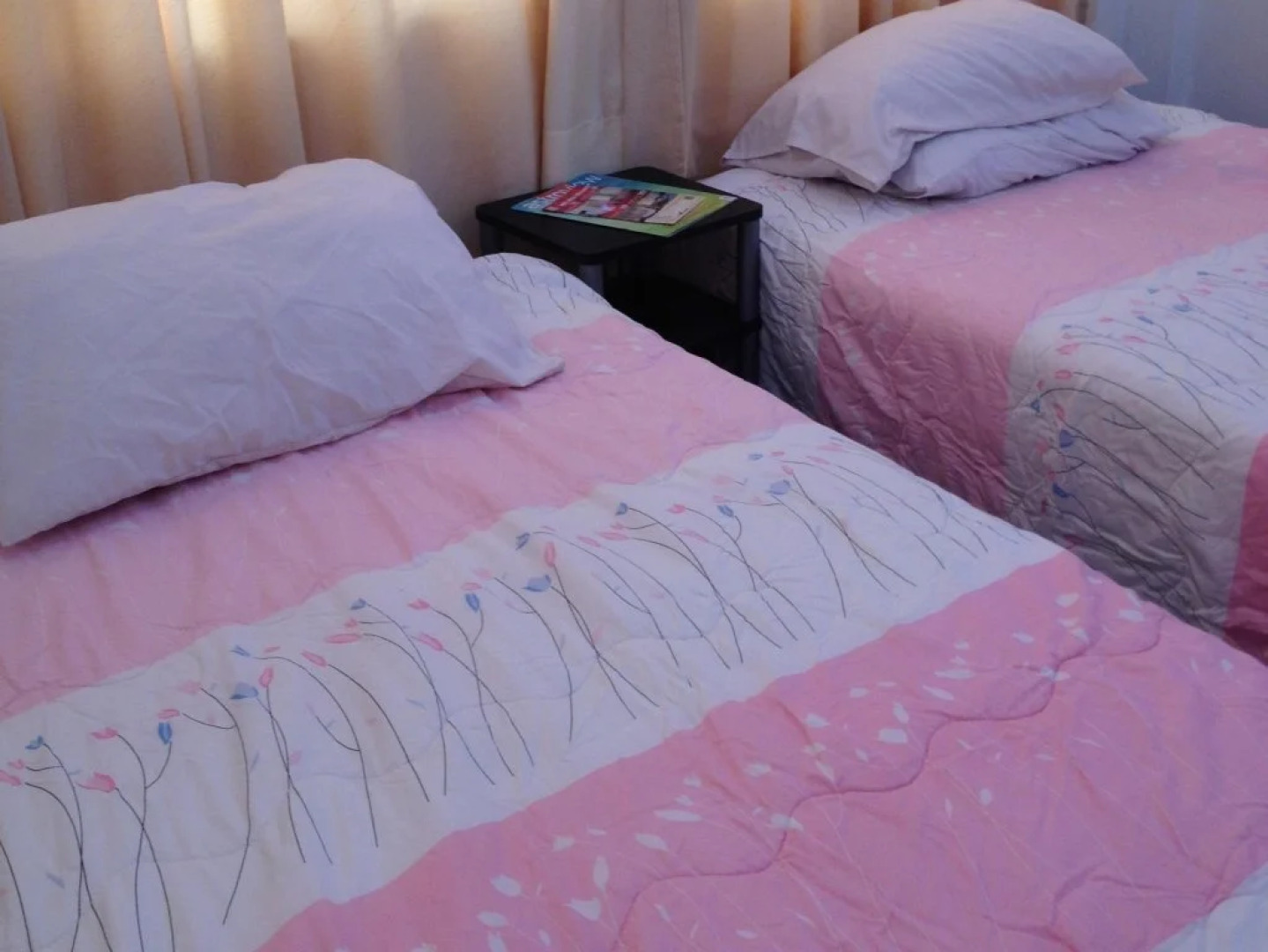 White House Cubical Hotel