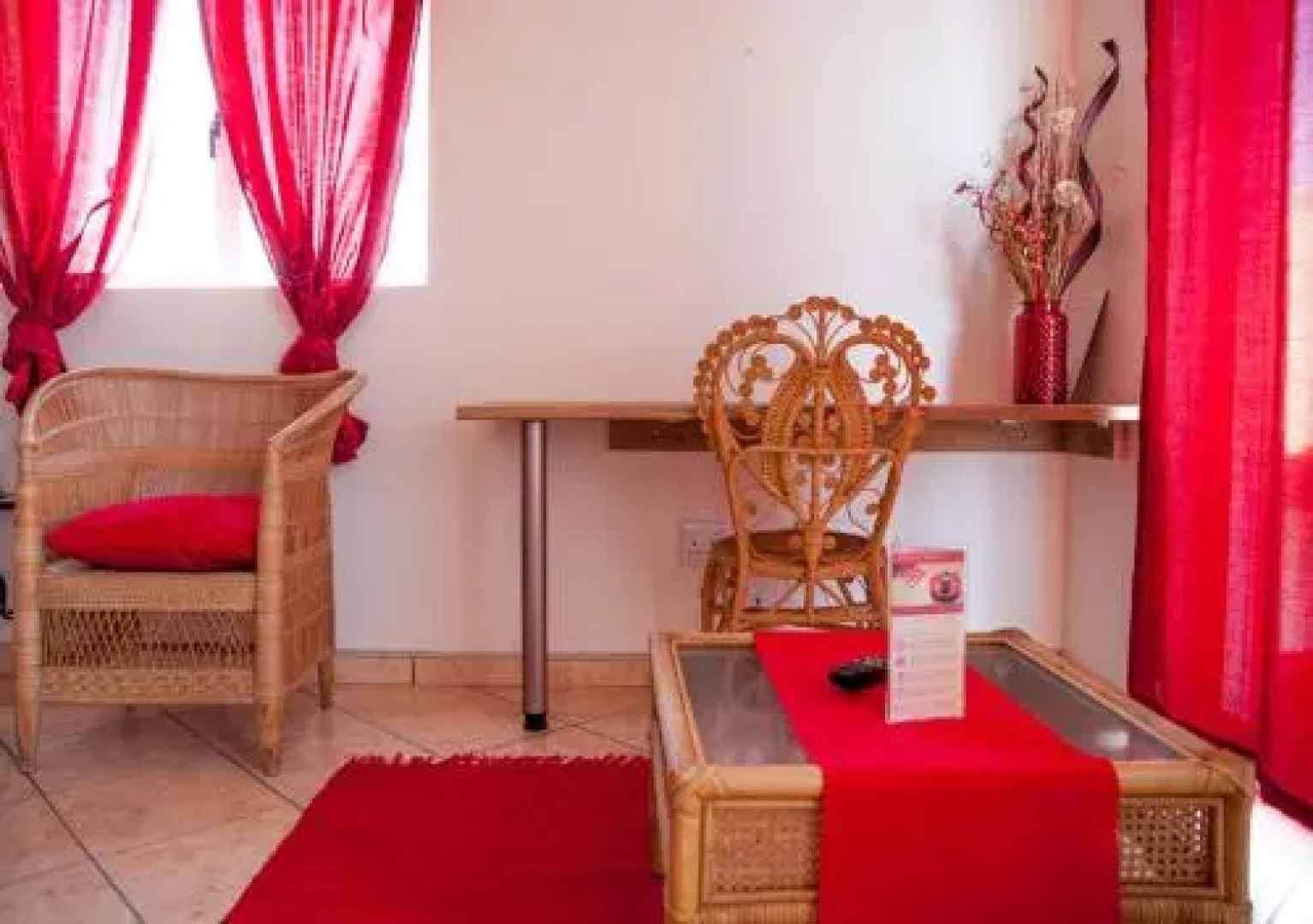 Buschtrommel - Tours & Accommodation