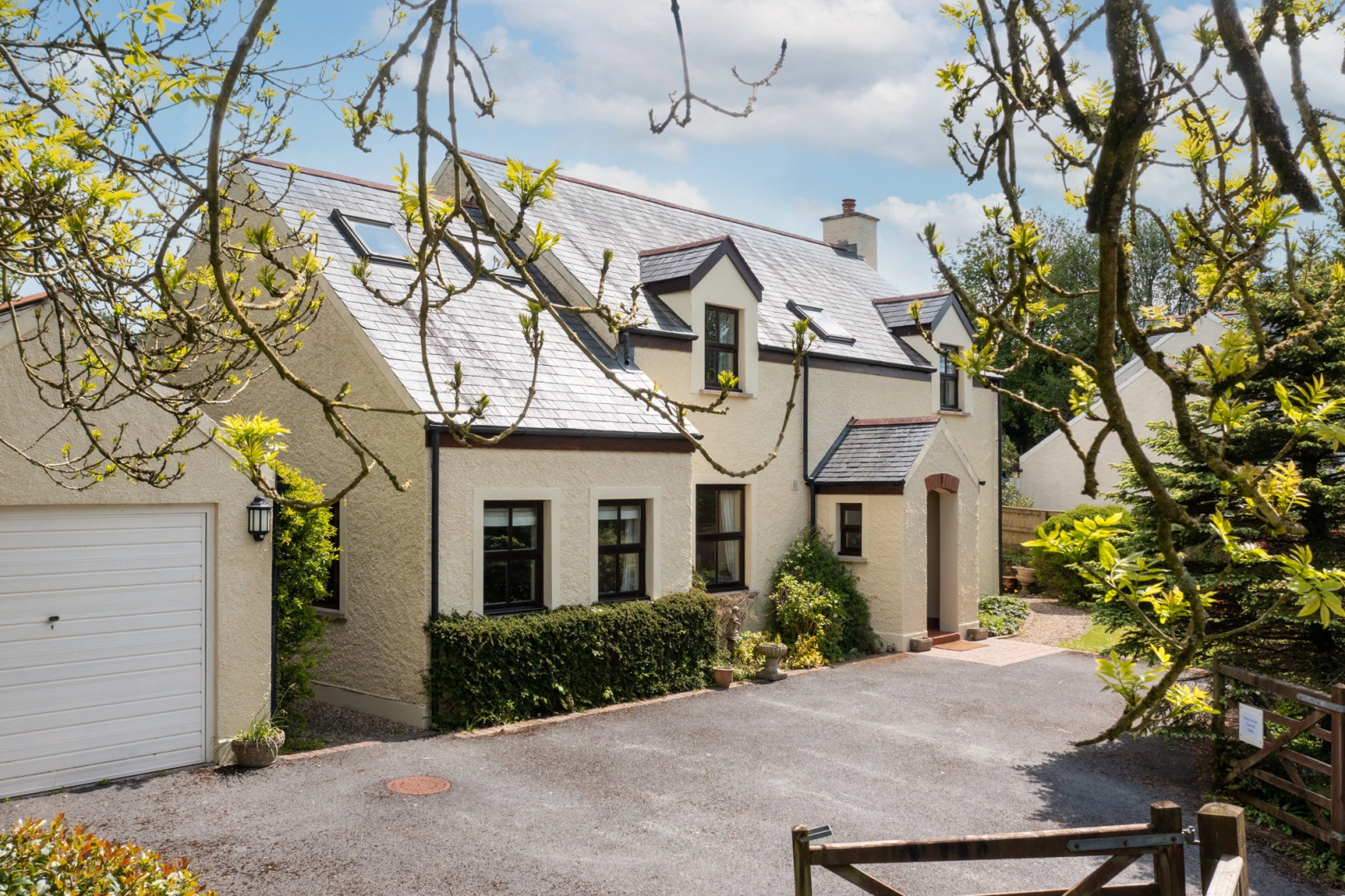 Harpers Lake - Beautiful Country Cottage with Countryside views