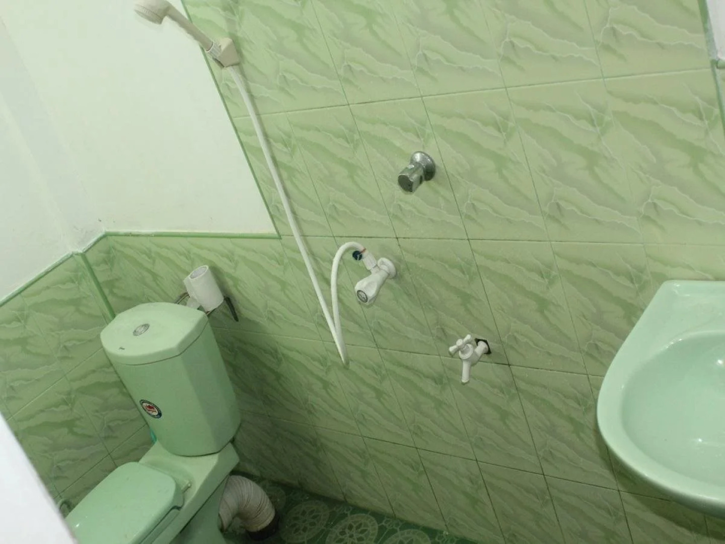 Ananda Home Stay and Restaurant