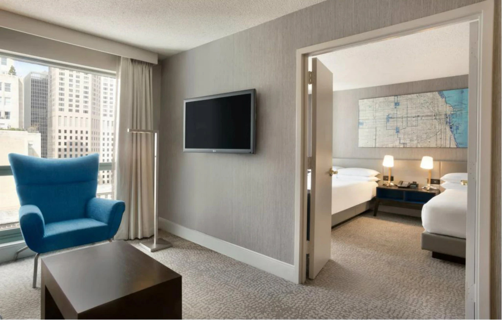 Hilton Chicago/Magnificent Mile Suites