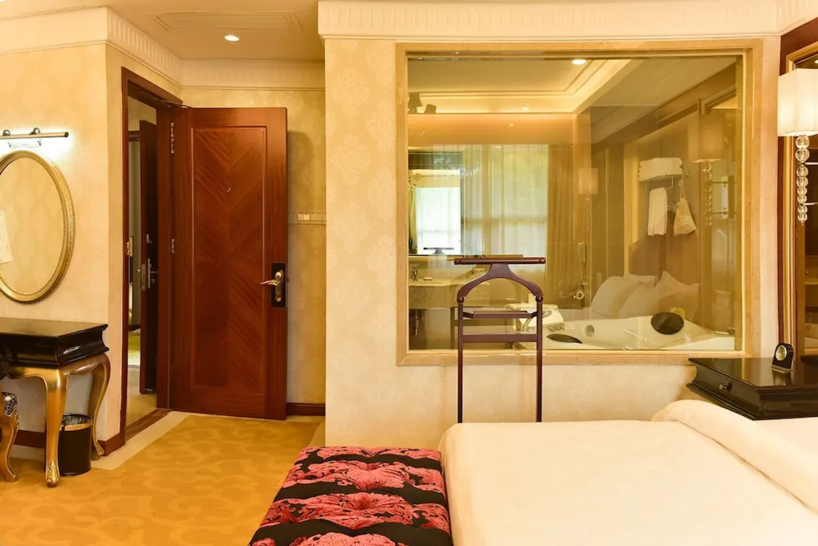 Metropolo Wuyishan Resort