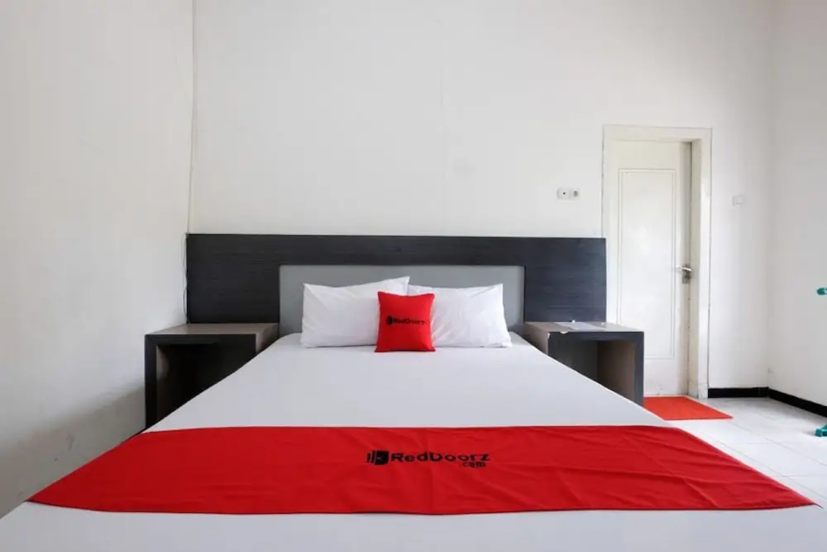 RedDoorz near Moro Mall Purwokerto