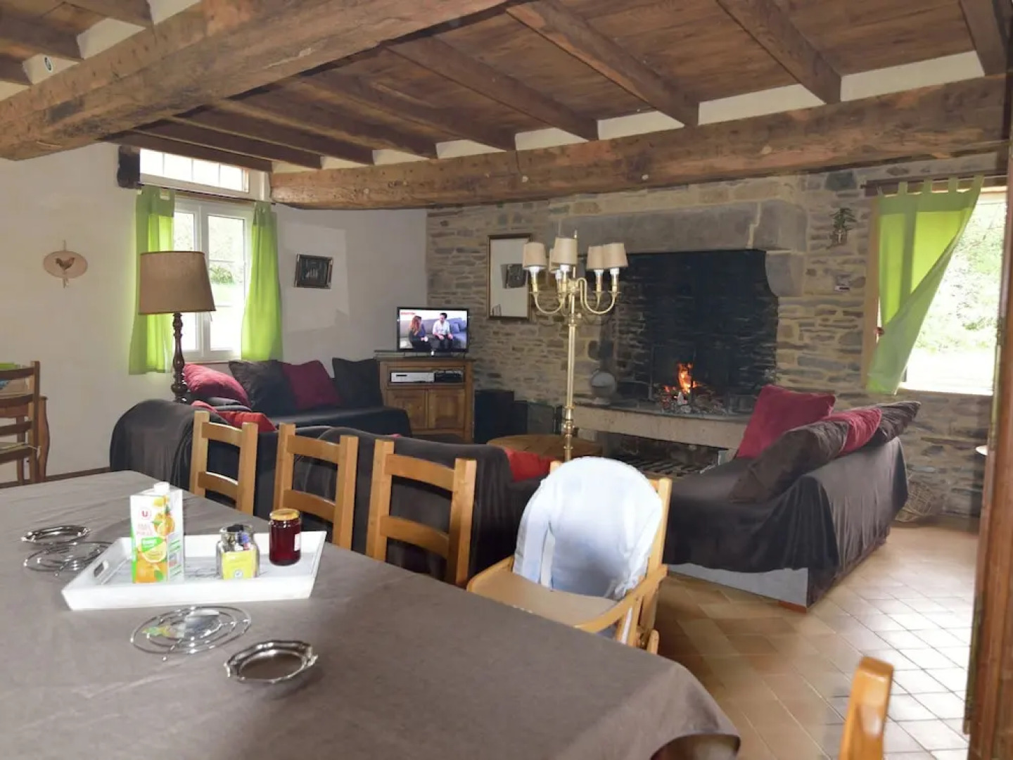 Pleasant Holiday Home in Isigny-le-buat With Garden