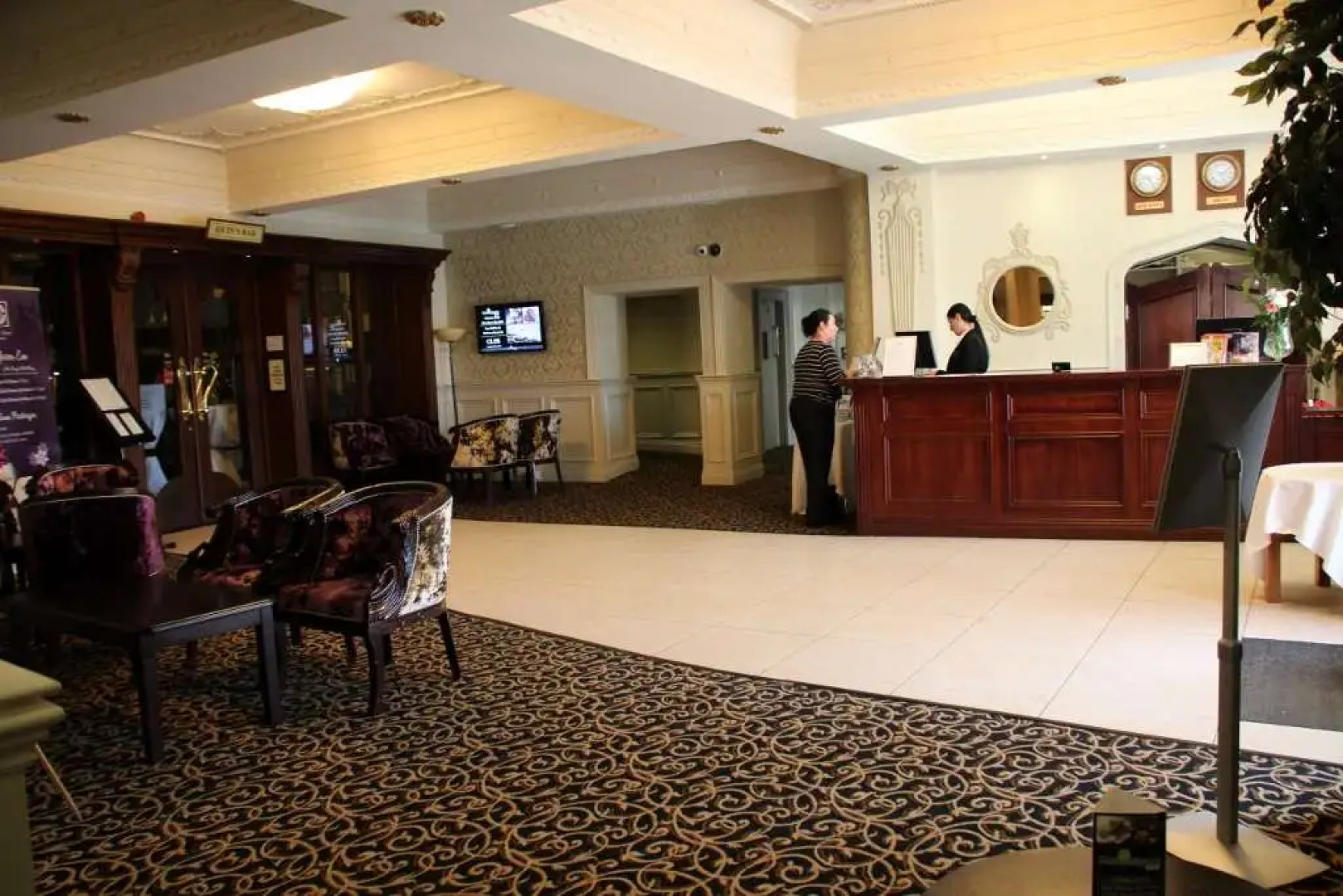 The Royal Hotel and Merrill Leisure Club