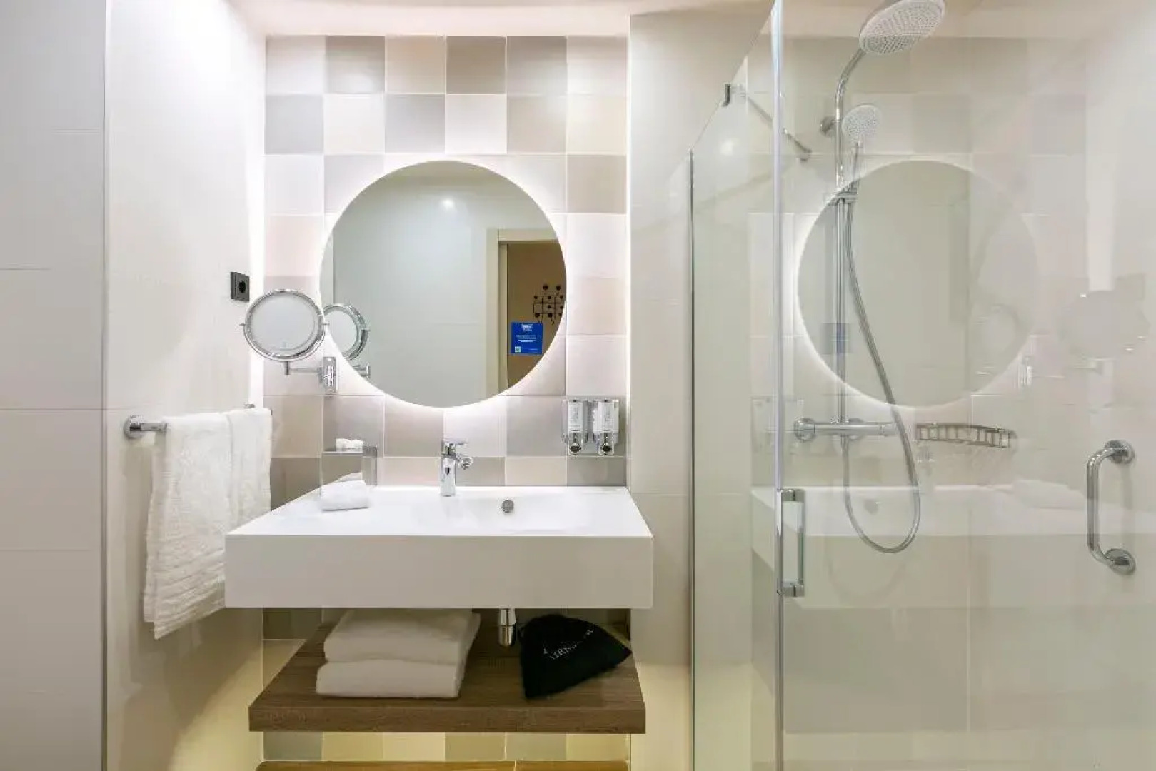 Hampton by Hilton Barcelona Fira Gran Via