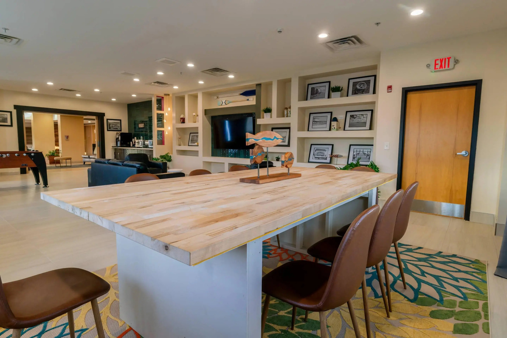 Gateway Hotel & Suites, an Ascend Collection Hotel