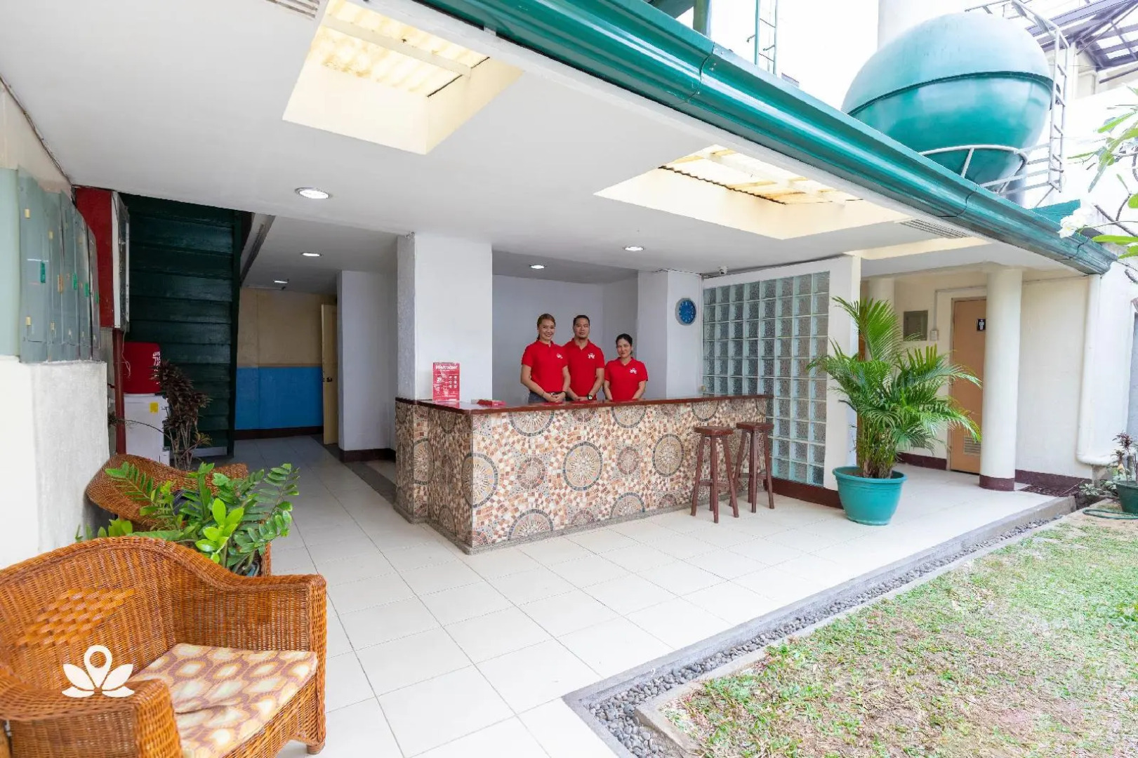 ZEN Rooms Basic 10th Ave Cubao