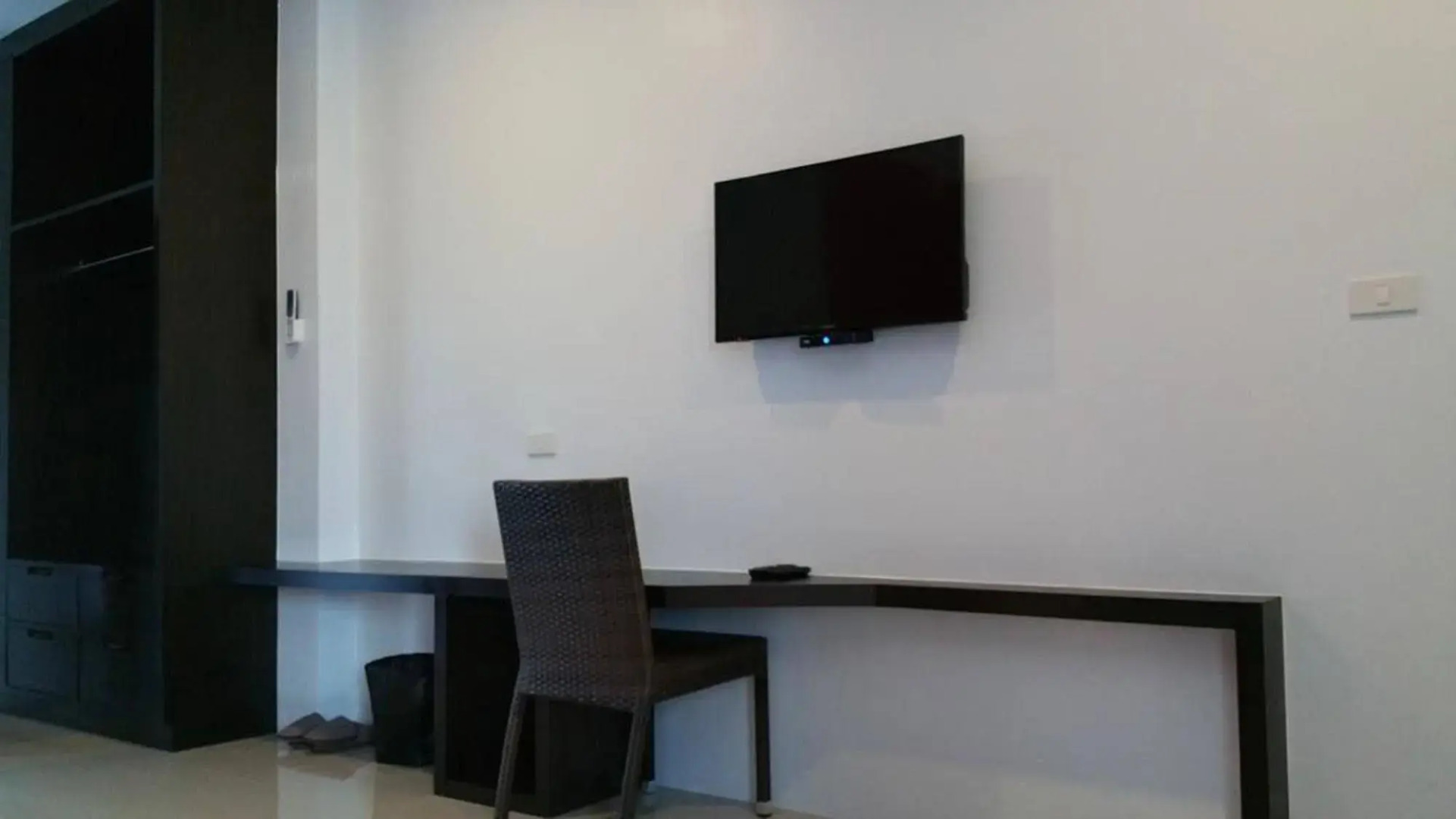 Phuket Airport Place