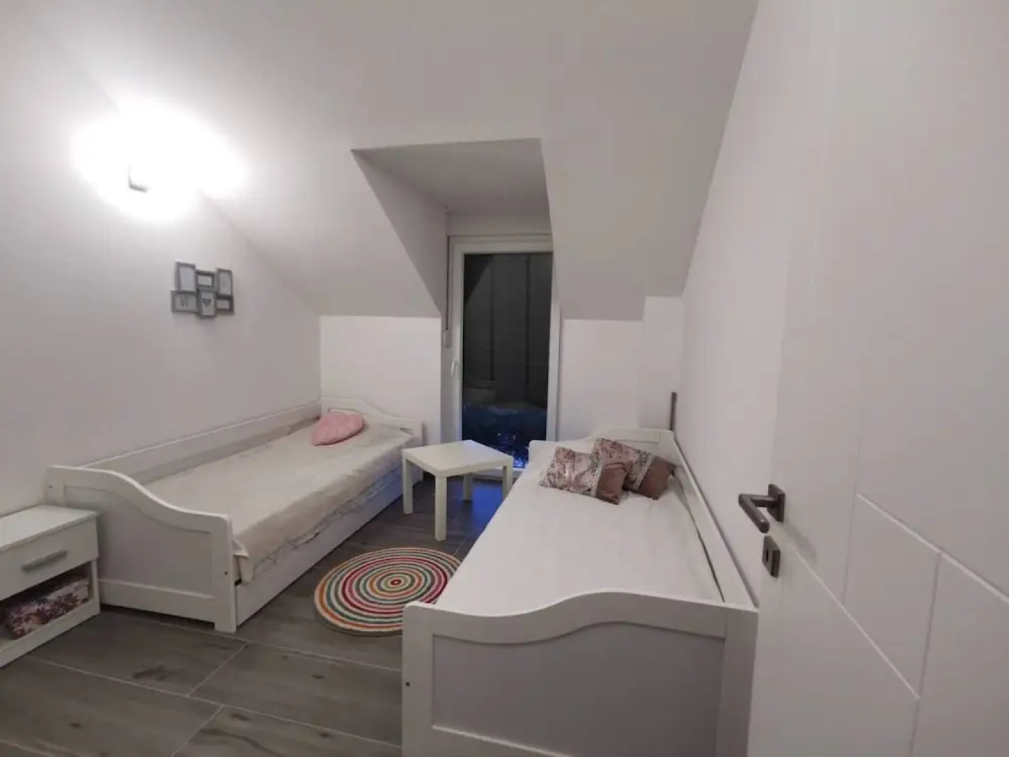 Luxurious 2-bed Appartment in Mandre With Pool