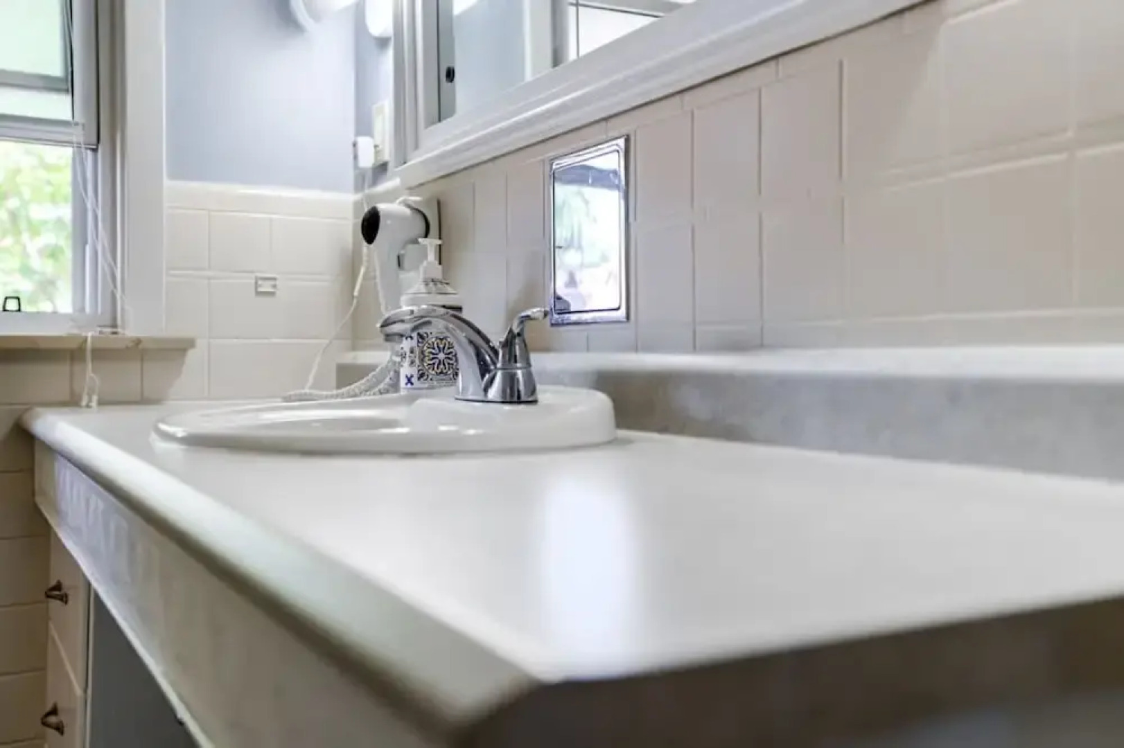 Charming 3BR Home in Quiet Kitchener Neighborhood