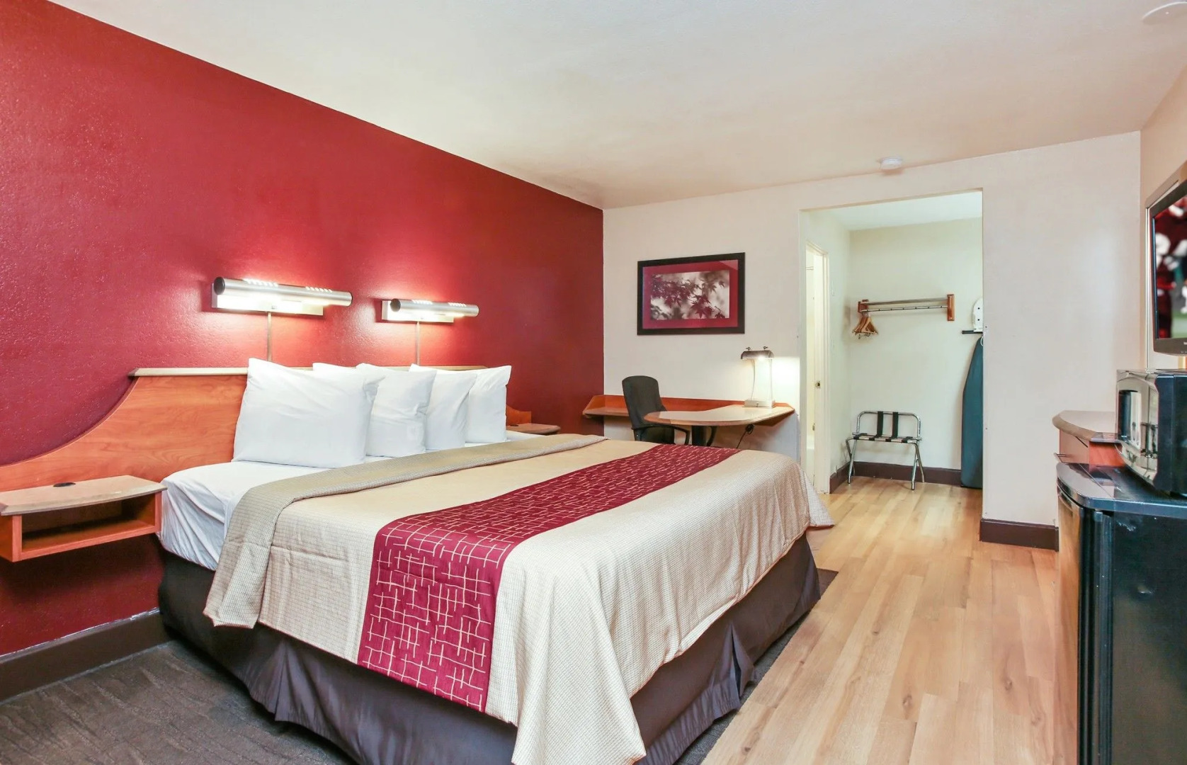 Red Roof Inn Santa Ana