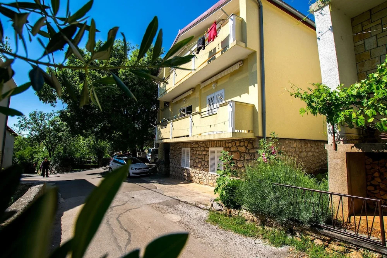 Apartments Danijel-in the Centre of Starigrad