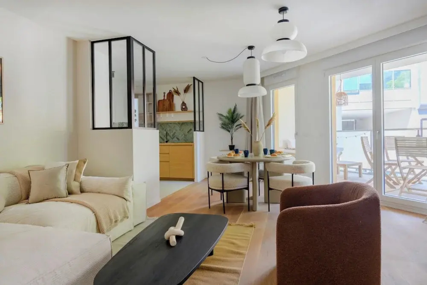 Paris West Elegant residence