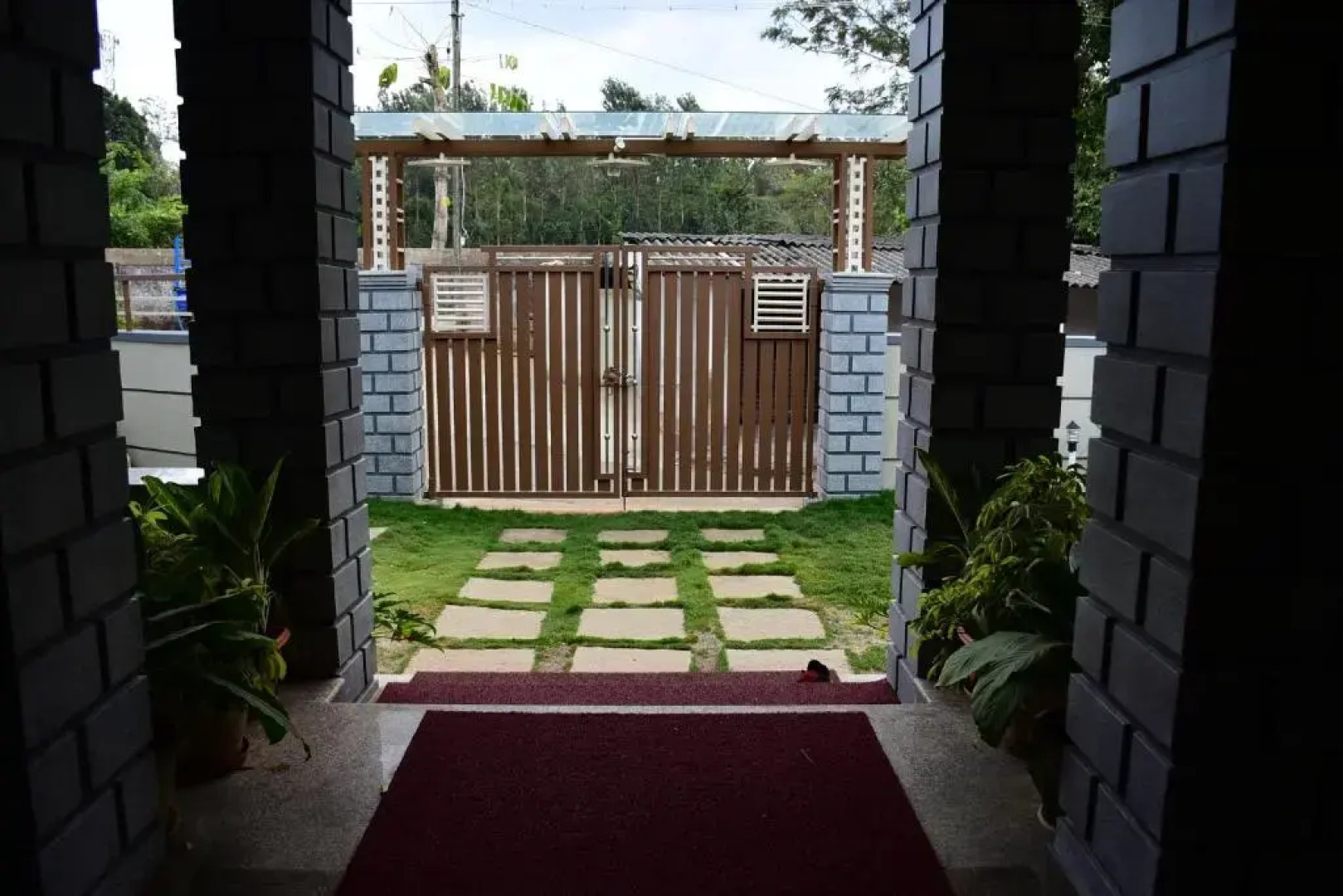 Srinikethana Home Stay with Swimming Pool