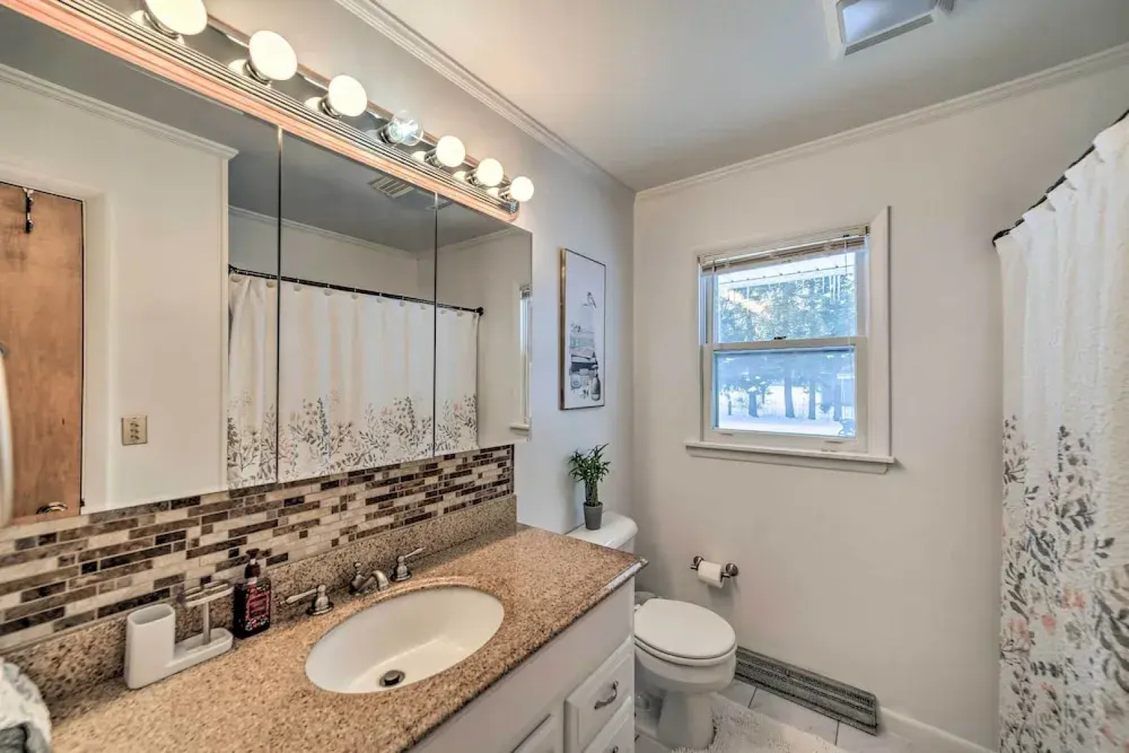 Sault Ste Marie Getaway Near Soo Locks!