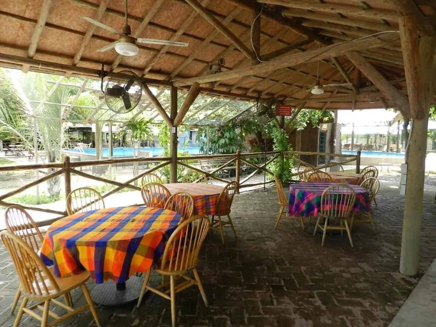 Navola Inn