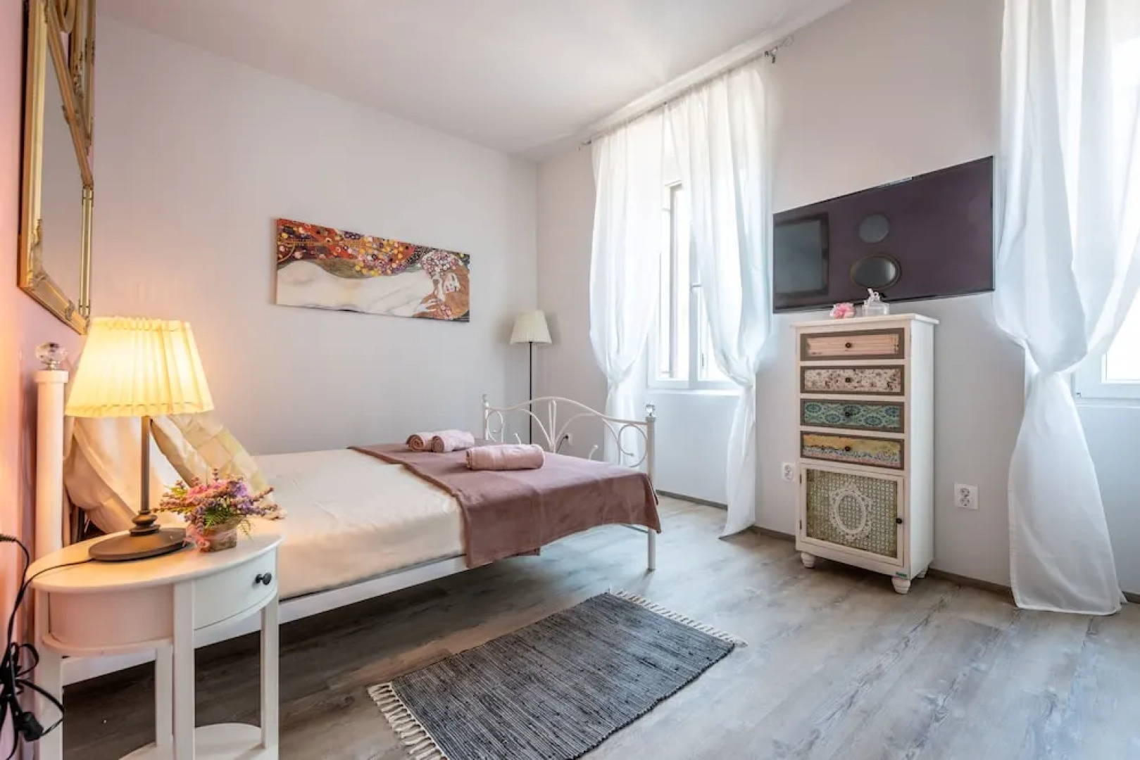 Old City Studios 2 - Adults only