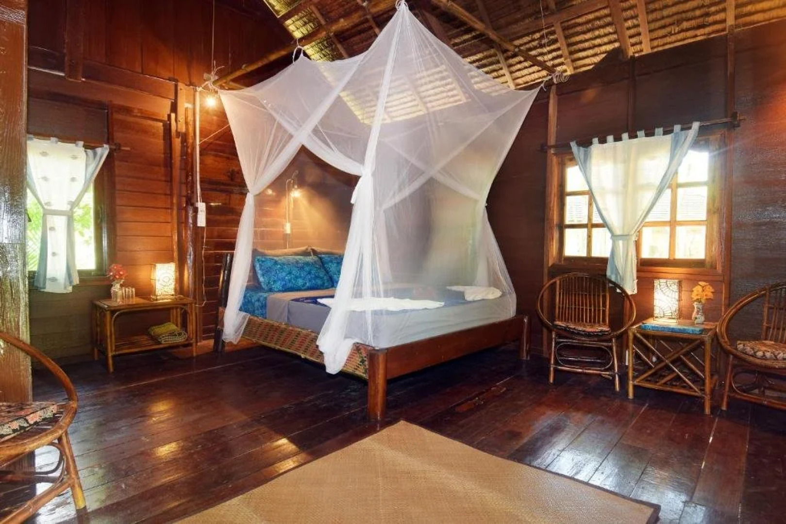 Lom Lae Beach Resort