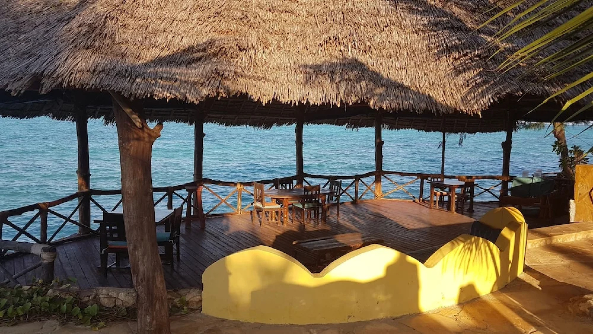 Queen of Sheba Beach Lodge