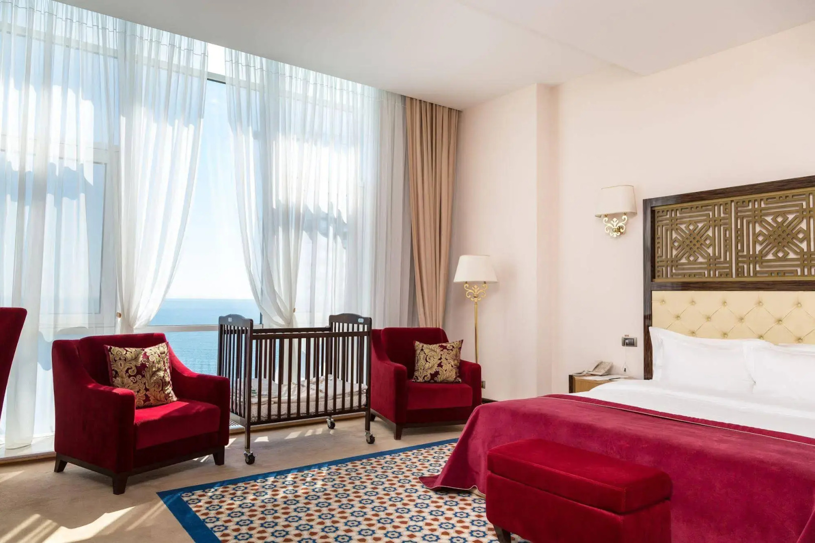 Отель KADORR Hotel Resort & Spa