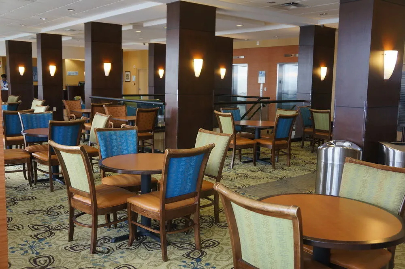 Holiday Inn Express Hotel & Suites Oceanfront Daytona Beach Shor