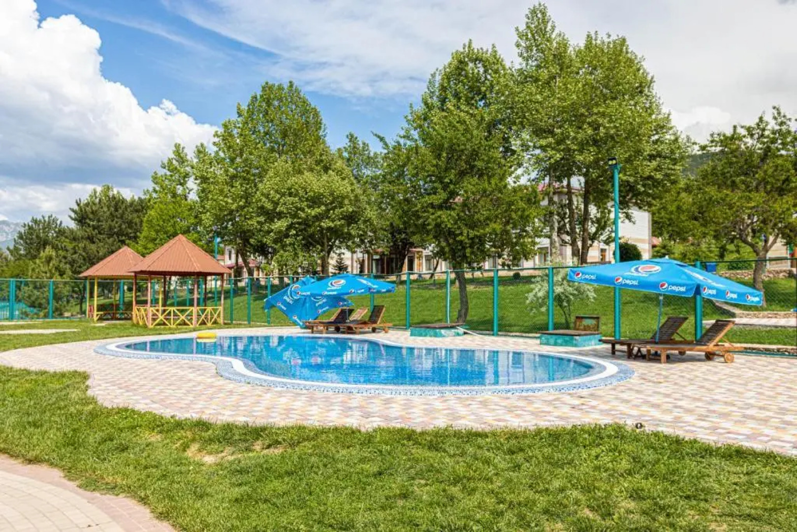 Layner Mountain Resort Complex