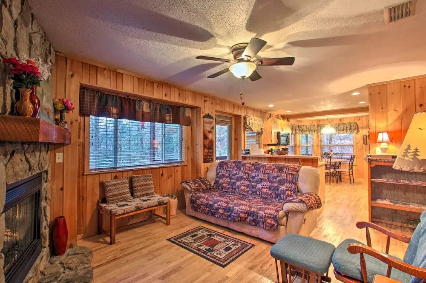 Private Gatlinburg Cabin: Pet Friendly w/ Hot Tub!